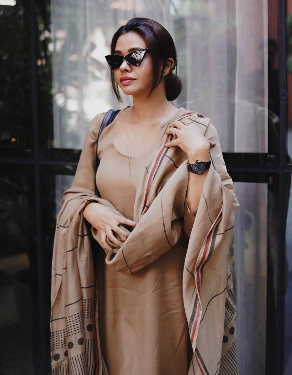 ANNI DESIGNER Women's Rayon Blend Solid Straight Kurta with Pant & Dupatta