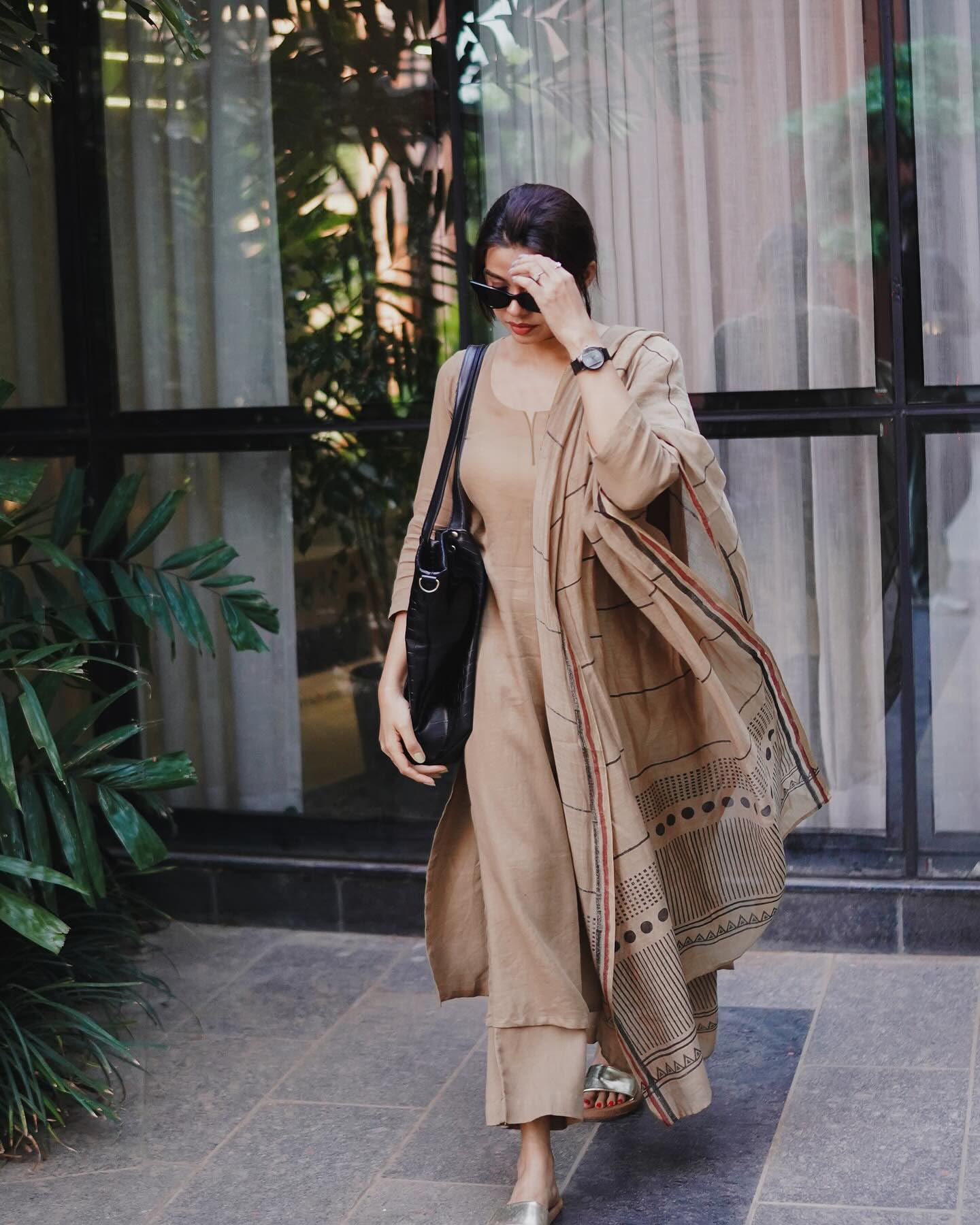 ANNI DESIGNER Women's Rayon Blend Solid Straight Kurta with Pant & Dupatta